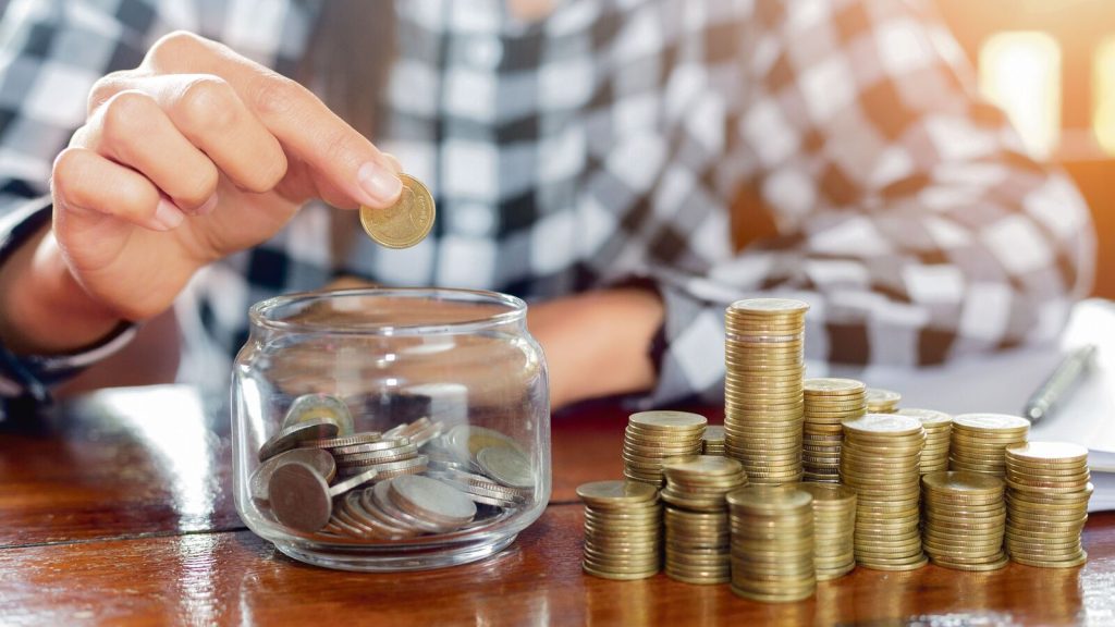 Dividend Stocks: Infosys, CESC, Tanla Platforms, among others to trade ex-dividend next week; Full list here Dividend Stocks: Some companies are trading ex-dividend next week, while some will trade ex-stock split in the upcoming week, starting on Monday, 27 October 2025.